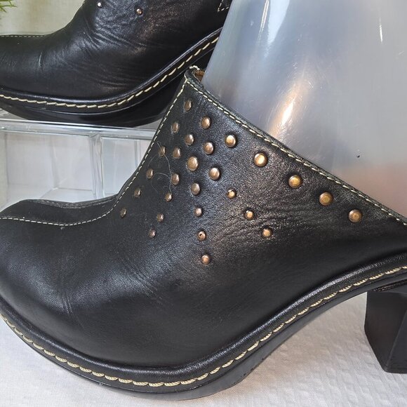 SOFFT BLACK METAL STUDDED MULES WOMENS SIZE 7 GOOD USED CONDITION - Picture 2 of 9